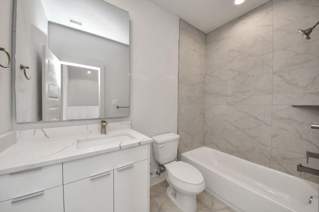 3004B Ventas Drive, Houston, TX 77047