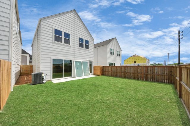 3004B Ventas Drive, Houston, TX 77047