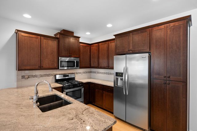 111 McCully Lane, Jacksonville, OR 97530