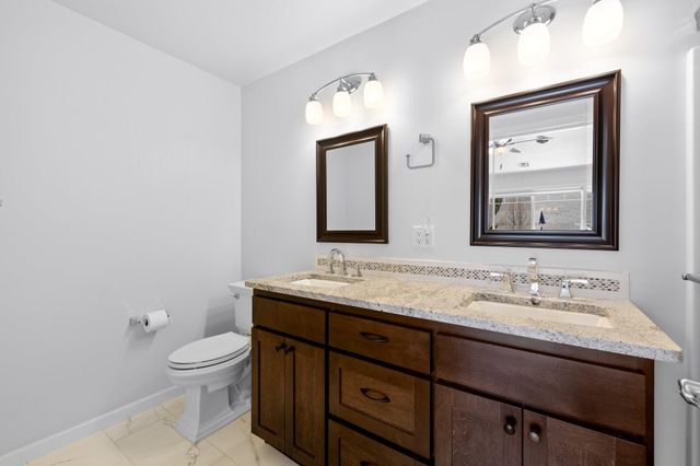 111 McCully Lane, Jacksonville, OR 97530