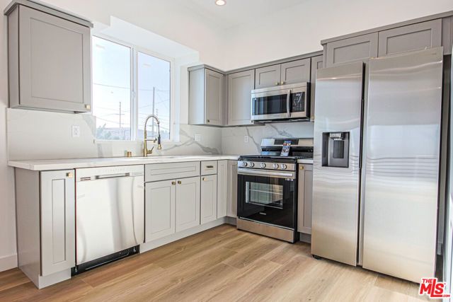 11443 Hatteras Street, North Hollywood (los Angeles), CA 91601
