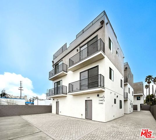 11443 Hatteras Street, North Hollywood (los Angeles), CA 91601