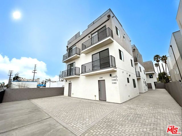 11443 Hatteras Street, North Hollywood (los Angeles), CA 91601