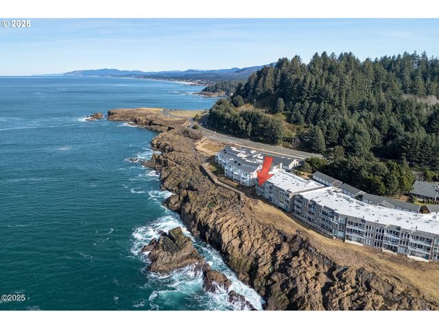 1113 N HIGHWAY 101 48, Depoe Bay, OR 97341