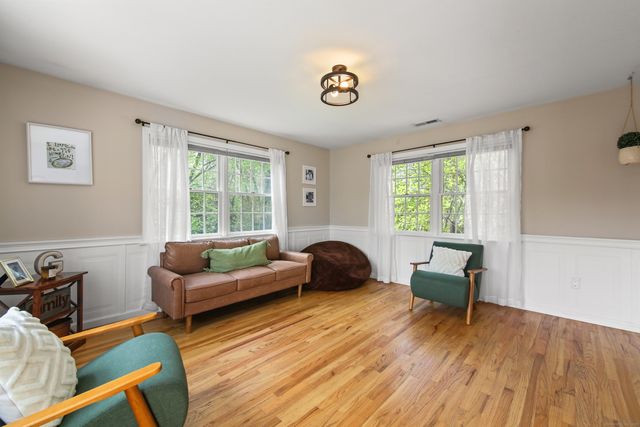15 Renzulli Road, Norwalk, CT 06851