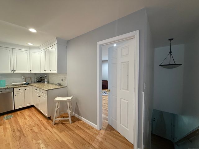 15 Renzulli Road, Norwalk, CT 06851
