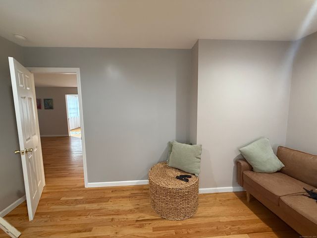 15 Renzulli Road, Norwalk, CT 06851