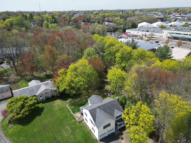 15 Renzulli Road, Norwalk, CT 06851