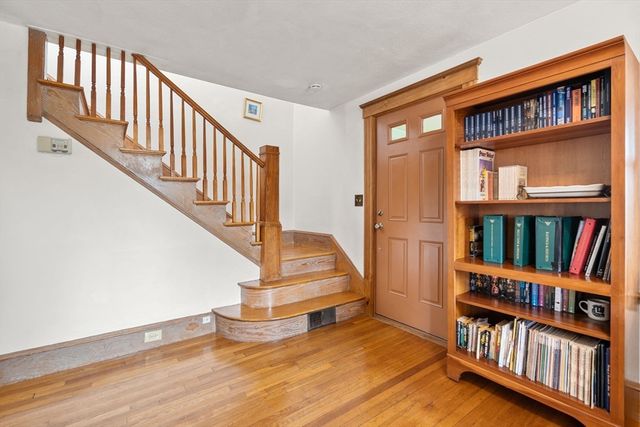 4 Edwin St, Quincy, MA 02171