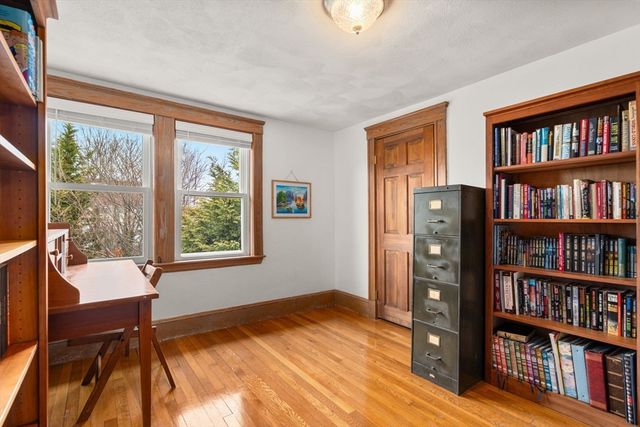 4 Edwin St, Quincy, MA 02171