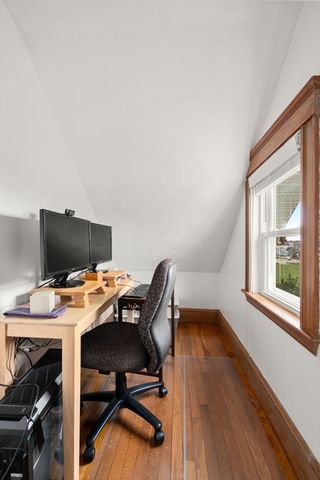 4 Edwin St, Quincy, MA 02171