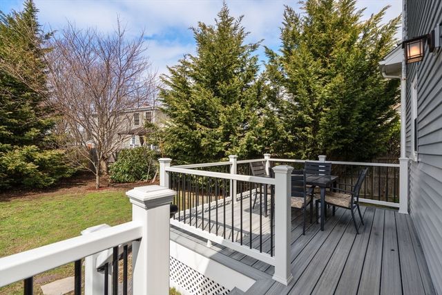 4 Edwin St, Quincy, MA 02171