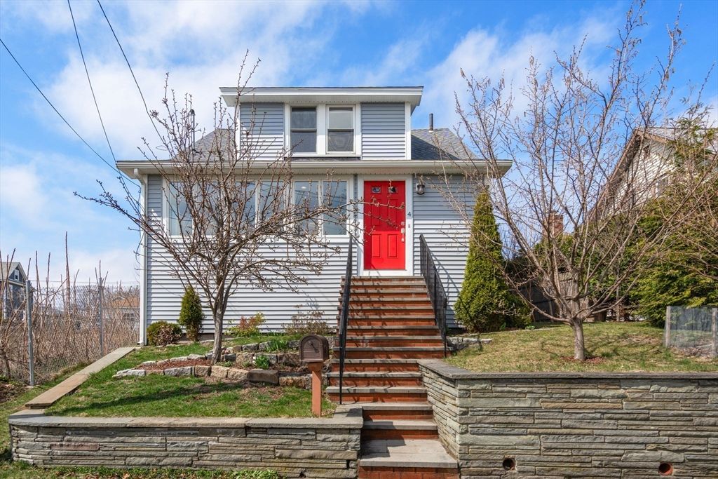 4 Edwin St, Quincy, MA 02171