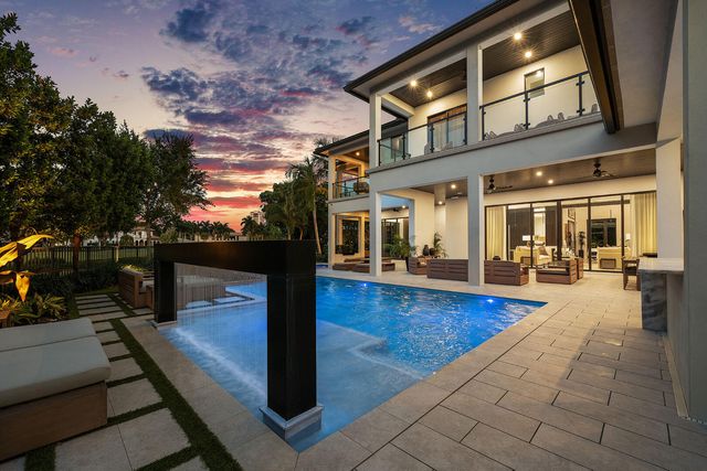 117 Thatch Palm Cove, Boca Raton, FL 33432