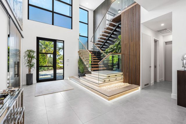 117 Thatch Palm Cove, Boca Raton, FL 33432