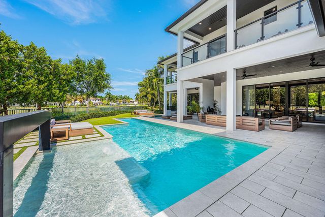 117 Thatch Palm Cove, Boca Raton, FL 33432