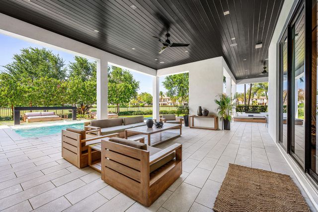 117 Thatch Palm Cove, Boca Raton, FL 33432