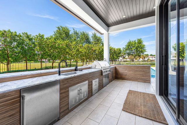 117 Thatch Palm Cove, Boca Raton, FL 33432