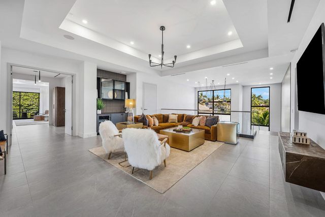 117 Thatch Palm Cove, Boca Raton, FL 33432