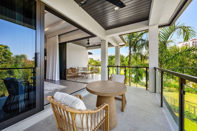 117 Thatch Palm Cove, Boca Raton, FL 33432