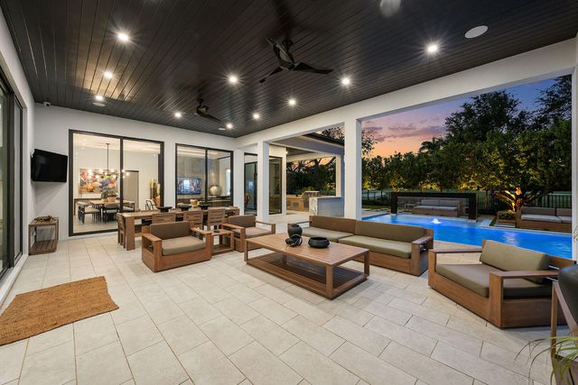 117 Thatch Palm Cove, Boca Raton, FL 33432