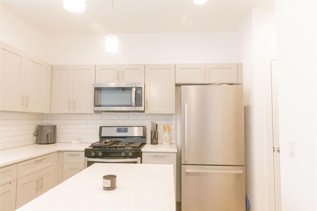 12500 Lamppost LN 16, Austin, TX 78727
