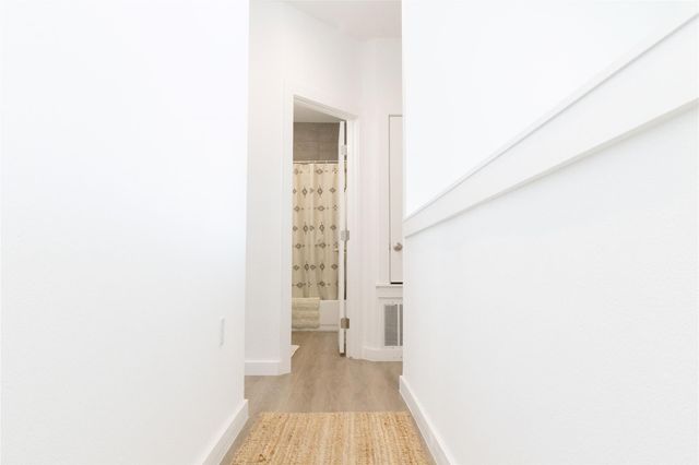12500 Lamppost LN 16, Austin, TX 78727