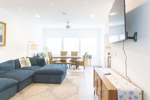 12500 Lamppost LN 16, Austin, TX 78727