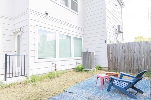 12500 Lamppost LN 16, Austin, TX 78727