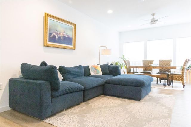 12500 Lamppost LN 16, Austin, TX 78727