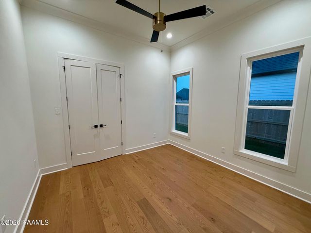 212 Sabal Grove Lane, Youngsville, LA 70592