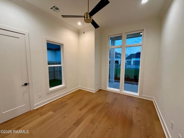 212 Sabal Grove Lane, Youngsville, LA 70592