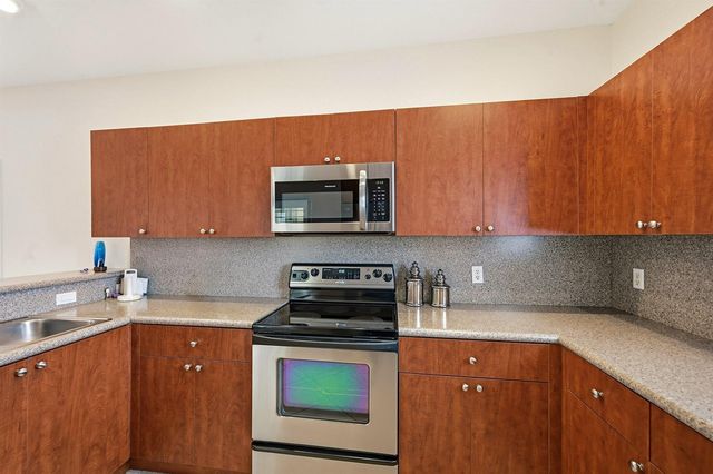 2340 Windjammer Way, West Palm Beach, FL 33411
