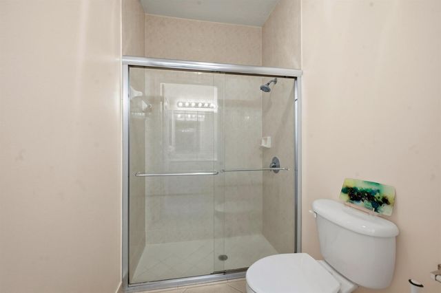 2340 Windjammer Way, West Palm Beach, FL 33411