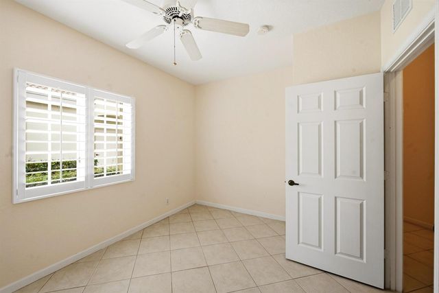 2340 Windjammer Way, West Palm Beach, FL 33411