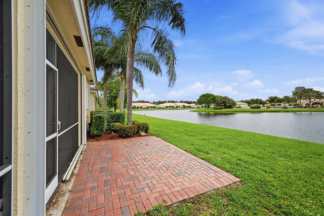 2340 Windjammer Way, West Palm Beach, FL 33411