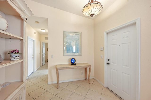 2340 Windjammer Way, West Palm Beach, FL 33411