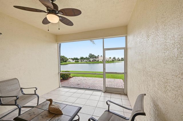 2340 Windjammer Way, West Palm Beach, FL 33411