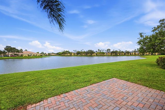 2340 Windjammer Way, West Palm Beach, FL 33411
