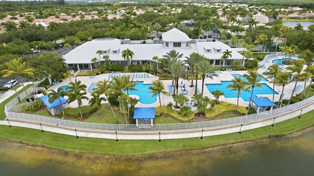 2340 Windjammer Way, West Palm Beach, FL 33411