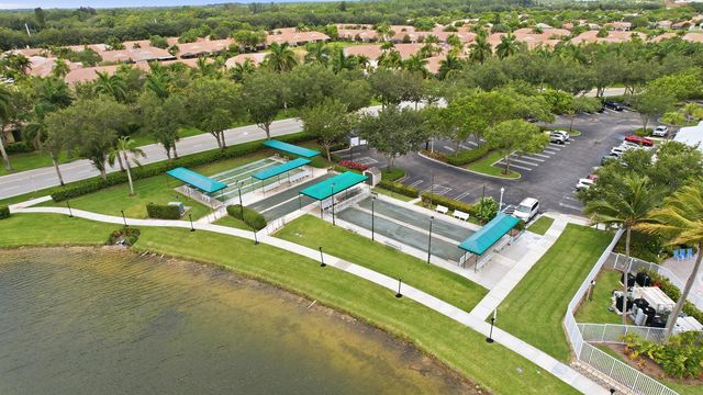 2340 Windjammer Way, West Palm Beach, FL 33411