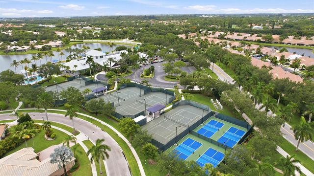 2340 Windjammer Way, West Palm Beach, FL 33411
