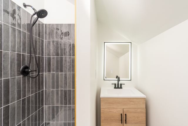 1530 Chartres Street, Lasalle, IL 61301