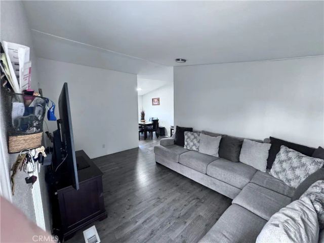 6130 Camino Real 307, Jurupa Valley, CA 92509