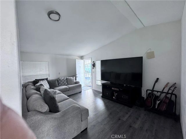6130 Camino Real 307, Jurupa Valley, CA 92509
