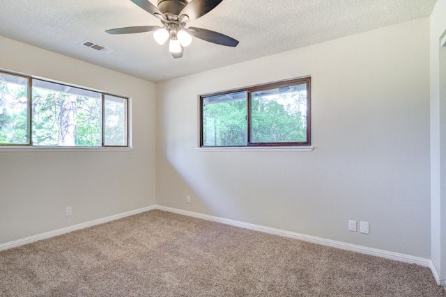 8947 Olney Park Drive, Redding, CA 96001