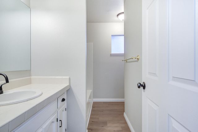 8947 Olney Park Drive, Redding, CA 96001