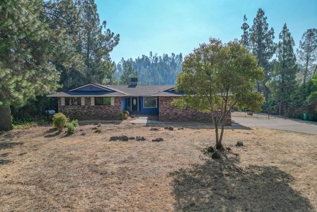 8947 Olney Park Drive, Redding, CA 96001