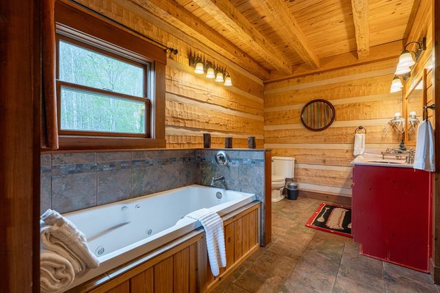 359 Whispering Wind Trail, Topton, NC 28781