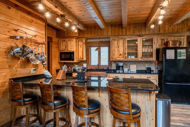 359 Whispering Wind Trail, Topton, NC 28781